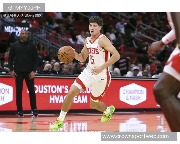 乌度卡强调谢泼德在KD身边的重要性今晚他成功找到进攻节奏